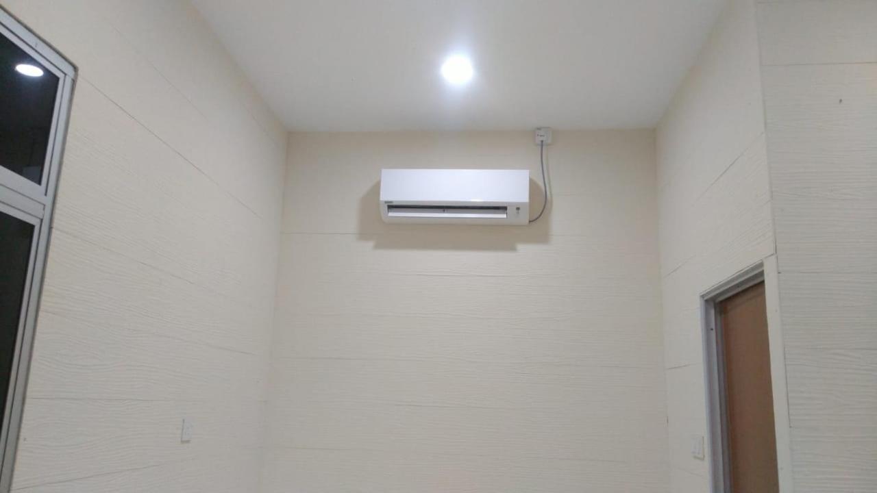 Teratak Sherra Roomstay Macang Exterior photo